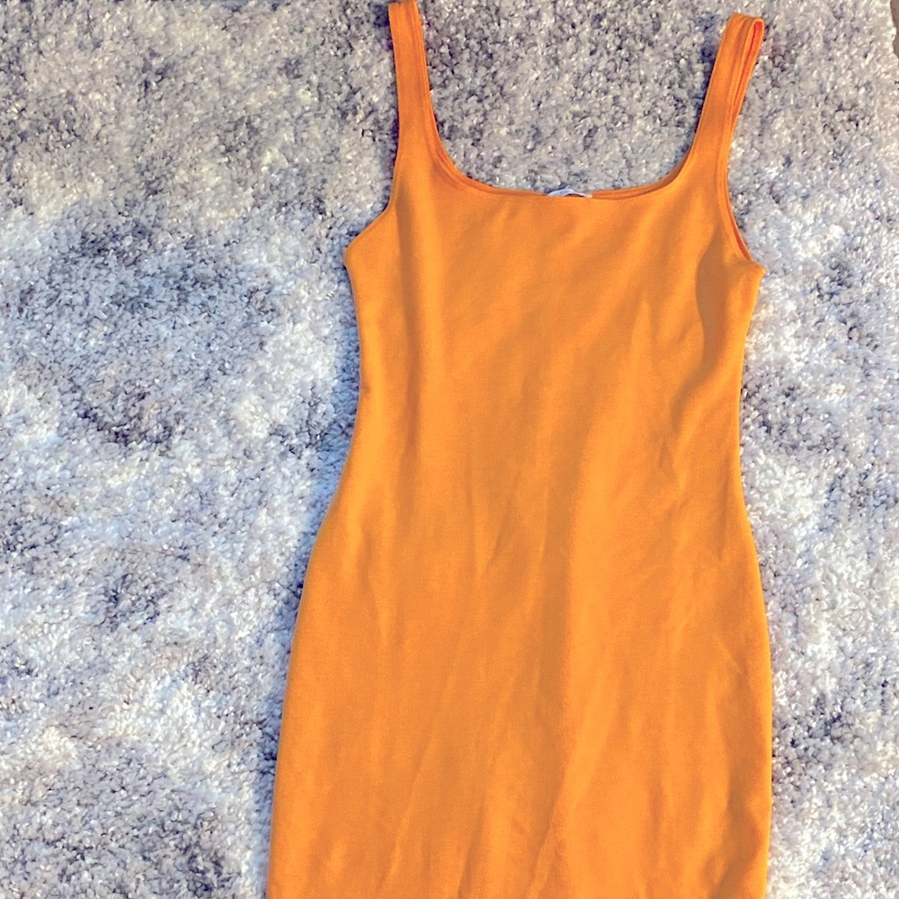 Stylish Zara fitted dress - Picture 1 of 2